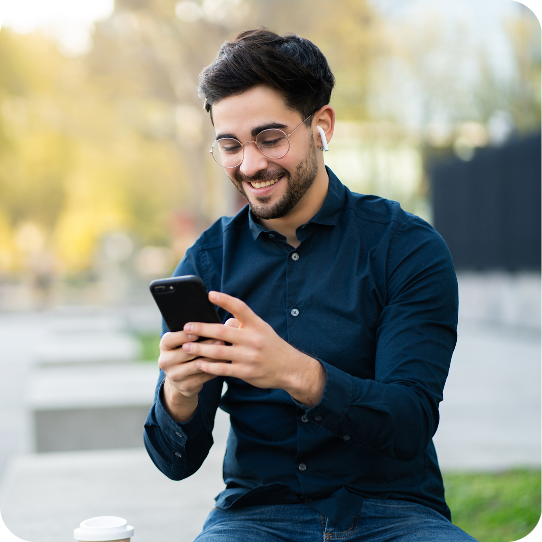 Man using YeloCab app